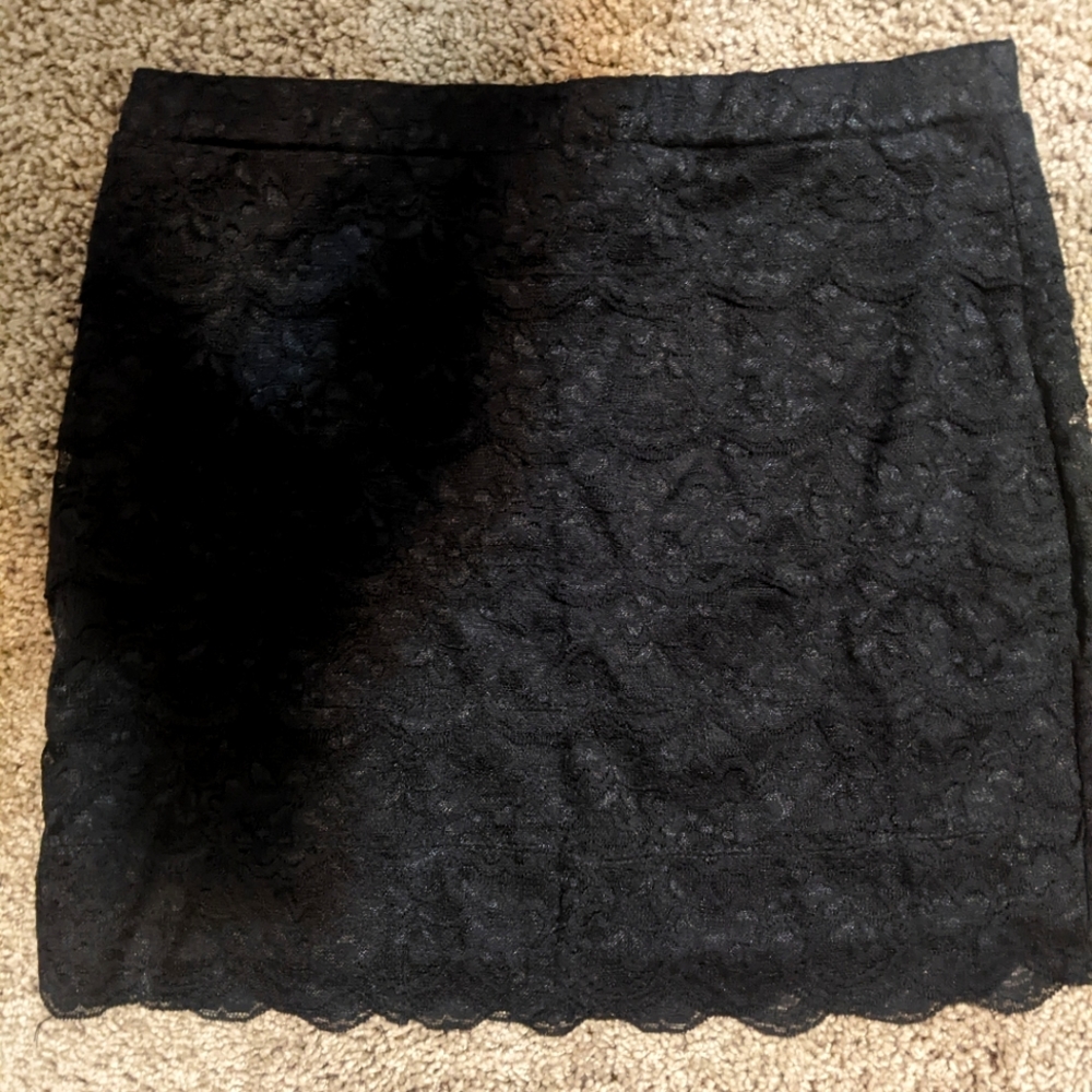 Lace Mini Skirt